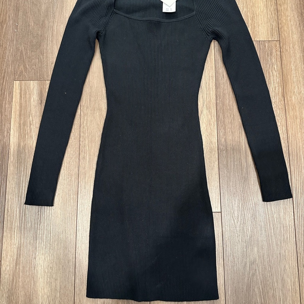 Elegant Black Ribbed Dress